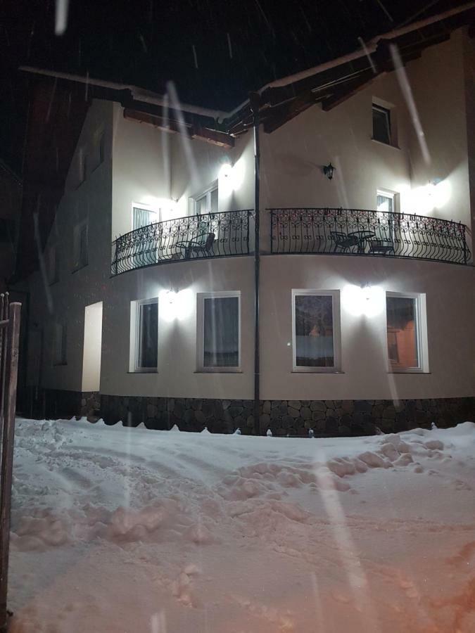 Отель Popasul Calatorului Мойсей Экстерьер фото